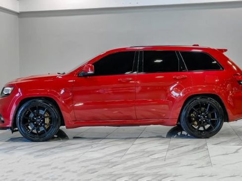 Used 2018 Jeep Grand Cherokee SRT AWD/4WD image 17