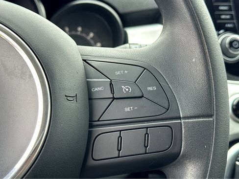 Used 2017 FIAT 500X Pop image 17