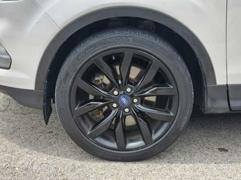 Used 2017 Ford Escape Titanium AWD/4WD image 9