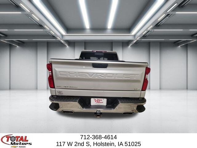 Used 2021 Chevrolet Silverado 1500 LTZ AWD/4WD image 7