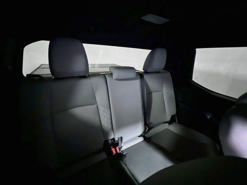 Used 2025 Toyota Tacoma SR5 RWD image 31