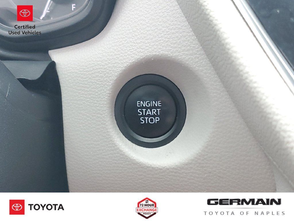 Certified 2024 Toyota Corolla Cross LE AWD/4WD image 34