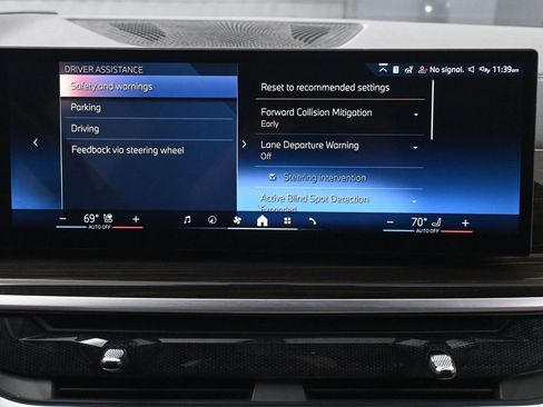 Used 2024 BMW X5 xDrive40i w/ M Sport Package AWD/4WD image 41