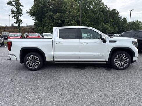 Used 2024 GMC Sierra 1500 Denali Ultimate AWD/4WD image 8