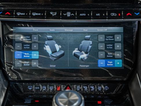 New 2024 Jeep Grand Wagoneer Series III w/ HD Trailer Tow Package image 26