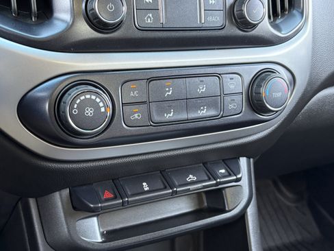 Used 2019 Chevrolet Colorado LT RWD image 27