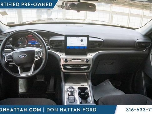 Certified 2022 Ford Explorer XLT w/ Class IV Trailer Tow Package AWD/4WD image 4