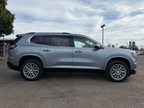 New 2026 GMC Acadia Denali w/ Super Cruise Package image 3