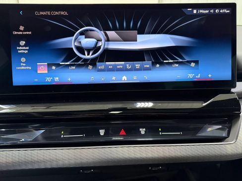 Used 2026 BMW i5 eDrive40 w/ M Sport Package image 25