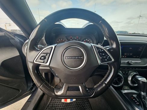 Used 2021 Chevrolet Camaro LT image 16
