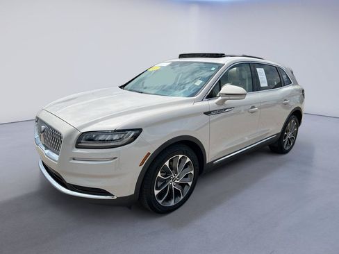 Certified 2023 Lincoln Nautilus Reserve AWD/4WD image 3