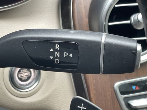 Used 2019 Mercedes-Benz C 300 4MATIC Sedan image 28