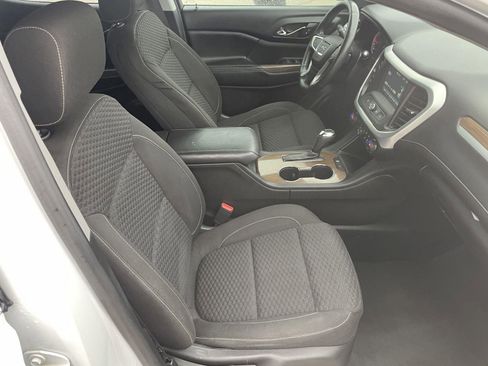 Used 2017 GMC Acadia SLE image 29