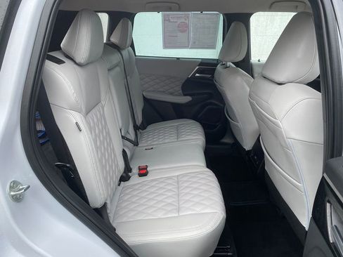 Used 2023 Mitsubishi Outlander SEL image 26