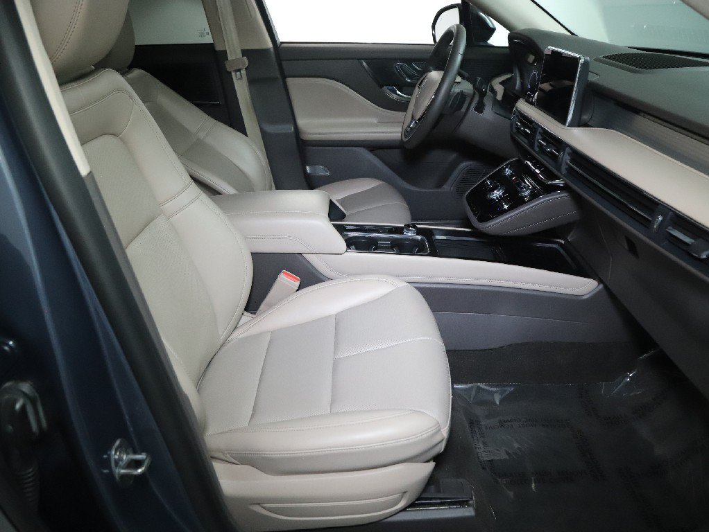 Used 2022 Lincoln Corsair AWD w/ Equipment Group 101A image 34