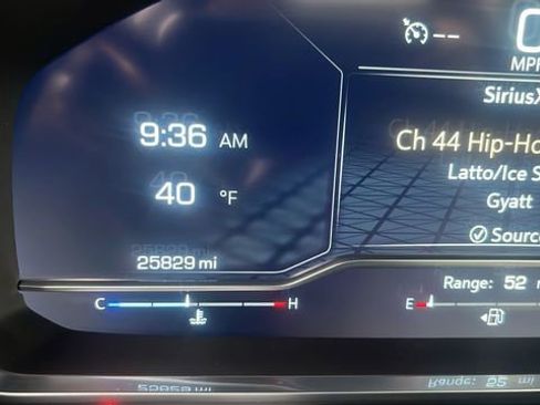 Used 2023 GMC Yukon AT4 w/ AT4 Premium Plus Package image 33