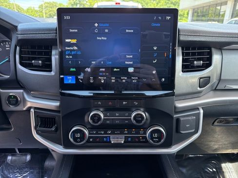 Used 2024 Ford Expedition XLT AWD/4WD image 20
