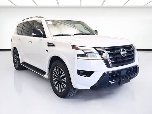 Used 2022 Nissan Armada SL w/ Midnight Edition Package image 3