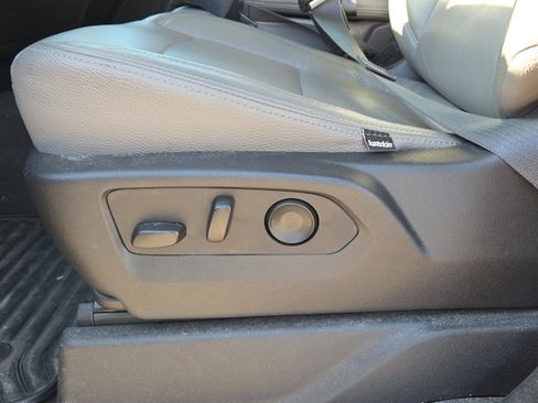 Used 2023 GMC Sierra 1500 SLE AWD/4WD image 17