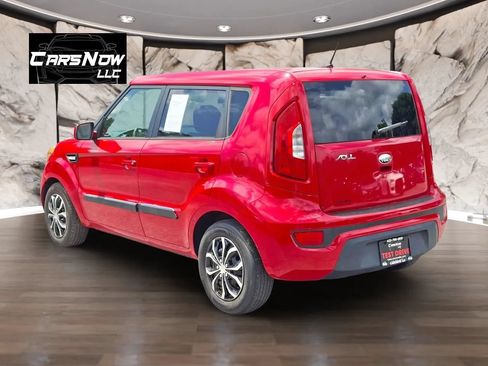 Used 2013 Kia Soul FWD image 4