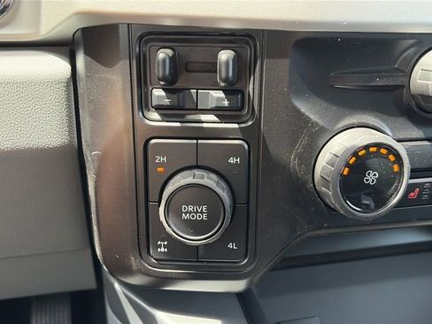 New 2026 Ford F350 4x4 Crew Cab Super Duty image 25