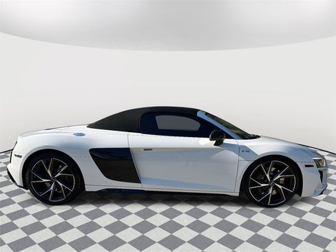Used 2022 Audi R8 V10 image 6