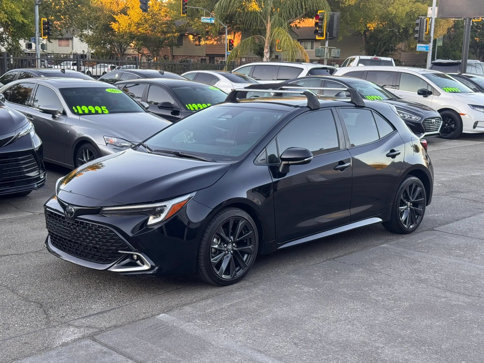 Used 2023 Toyota Corolla XSE FWD image 2