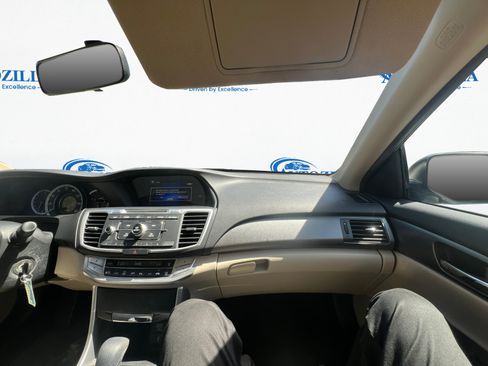 Used 2015 Honda Accord LX image 11