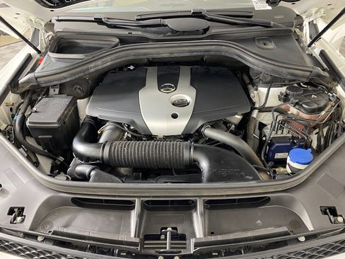 Used 2016 Mercedes-Benz GLE 300d 4MATIC image 32