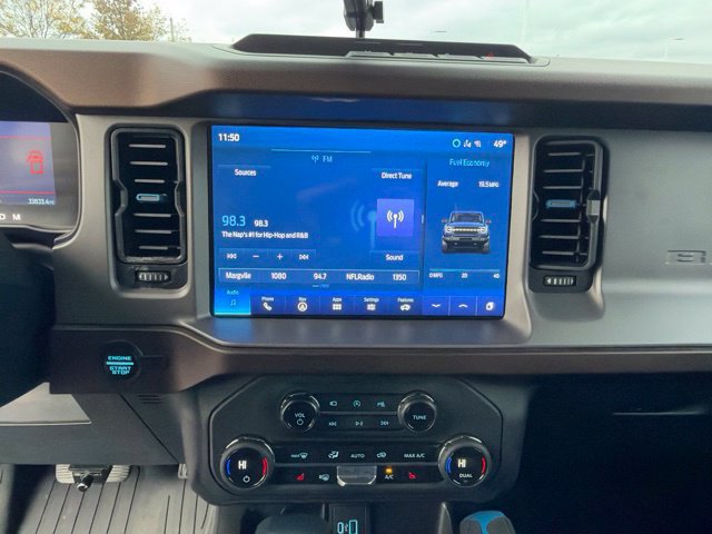 Used 2023 Ford Bronco Outer Banks AWD/4WD image 16