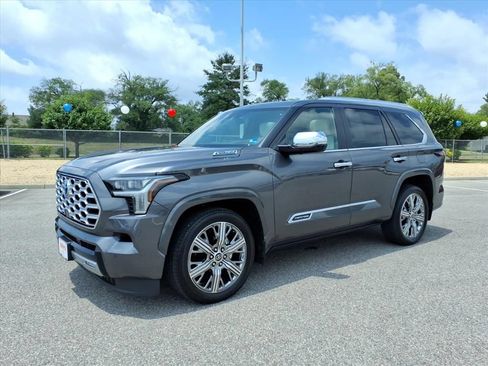Certified 2024 Toyota Sequoia Capstone AWD/4WD image 9