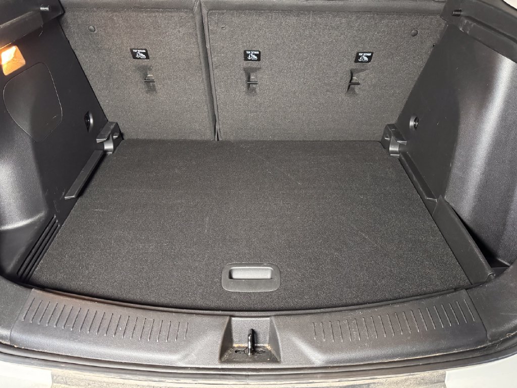 Used 2024 Buick Encore GX Preferred w/ Comfort Package FWD image 21