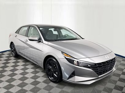 Certified 2022 Hyundai Elantra SEL