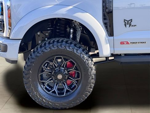 New 2026 Ford F250 Lariat w/ Black Appearance Package image 40