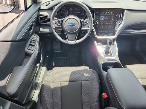 Used 2025 Subaru Outback Premium AWD/4WD image 11