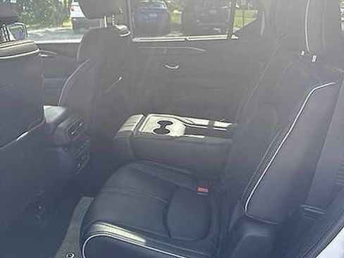 Used 2023 Honda Pilot Elite image 26