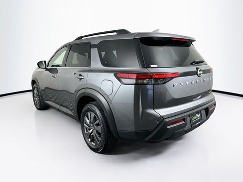 Used 2025 Nissan Pathfinder SV AWD/4WD image 5