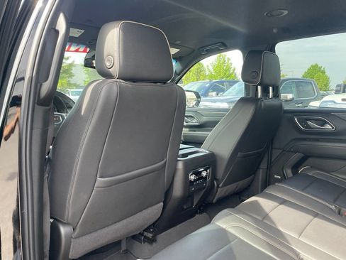 Used 2024 GMC Yukon XL SLT RWD image 24