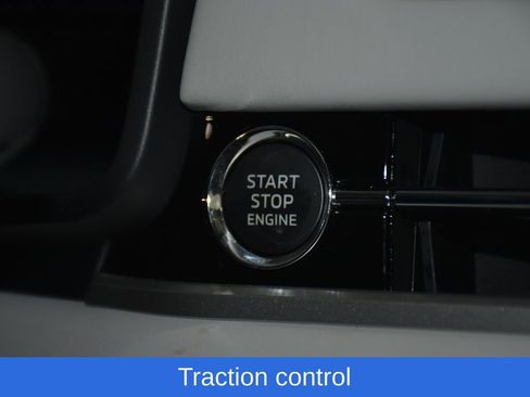 New 2026 Mitsubishi Outlander SE image 14