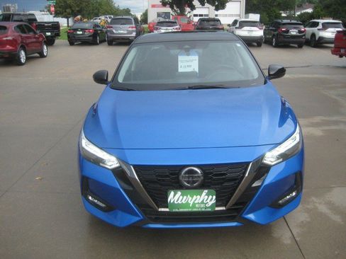 Used 2023 Nissan Sentra SR FWD image 3
