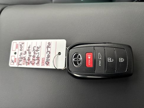 New 2026 Toyota Crown Platinum image 29