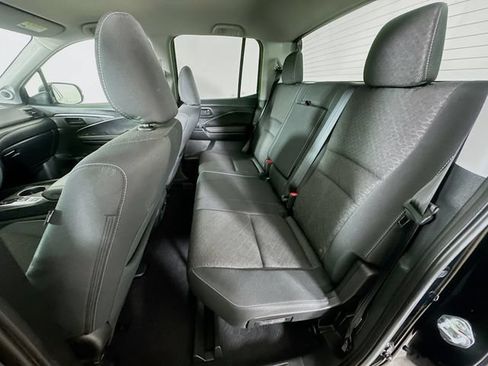 Used 2025 Honda Ridgeline Sport image 28