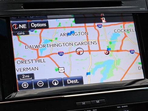 Used 2017 Toyota Avalon XLE image 18