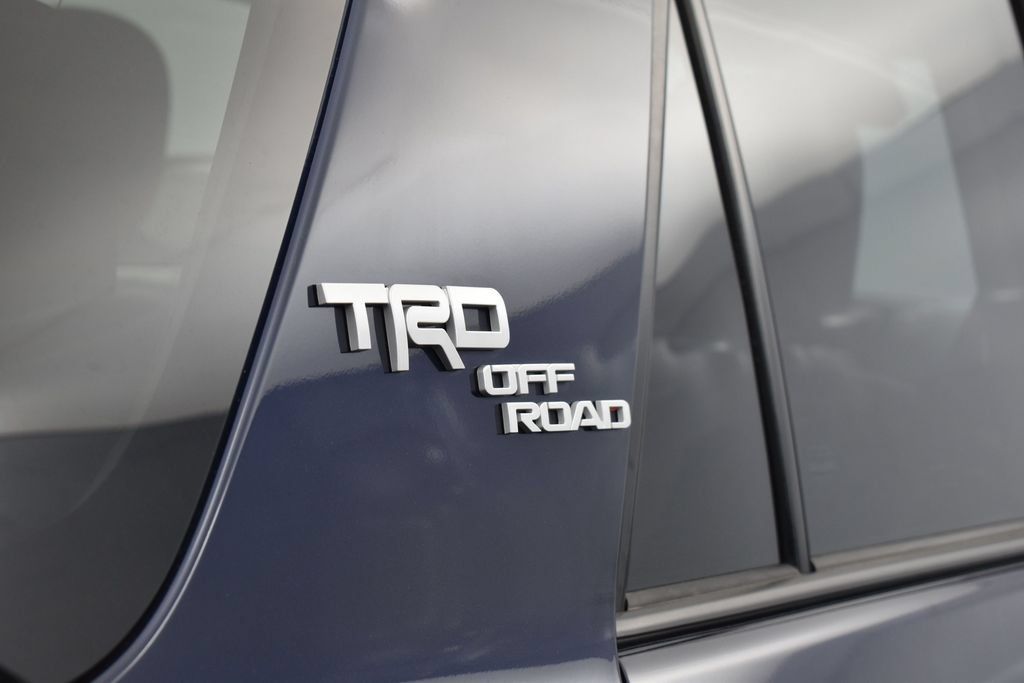 Used 2024 Toyota 4Runner TRD Off-Road Premium w/ Moonroof Package AWD/4WD image 33