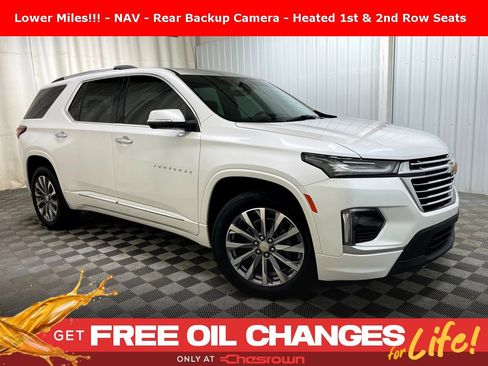 Certified 2023 Chevrolet Traverse Premier w/ LPO, Floor Liner Package image 1