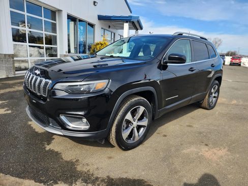 Used 2019 Jeep Cherokee Limited image 5