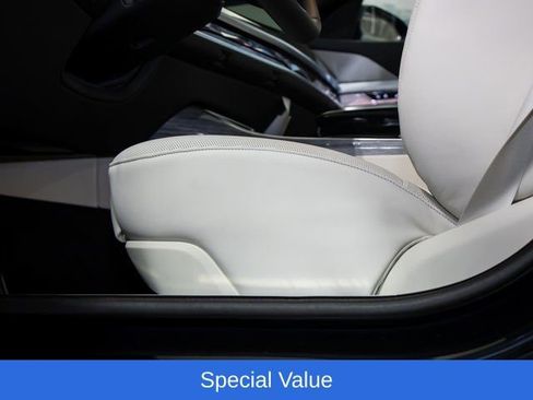 Used 2025 BMW 760i xDrive w/ Executive Package AWD/4WD image 16