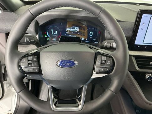 New 2026 Ford Explorer Platinum w/ LUX Leather Package image 19