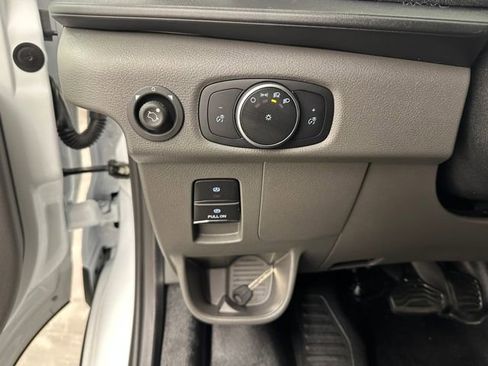 New 2026 Ford Transit 250 148 Medium Roof image 34