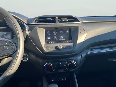 Used 2023 Chevrolet TrailBlazer LT image 25